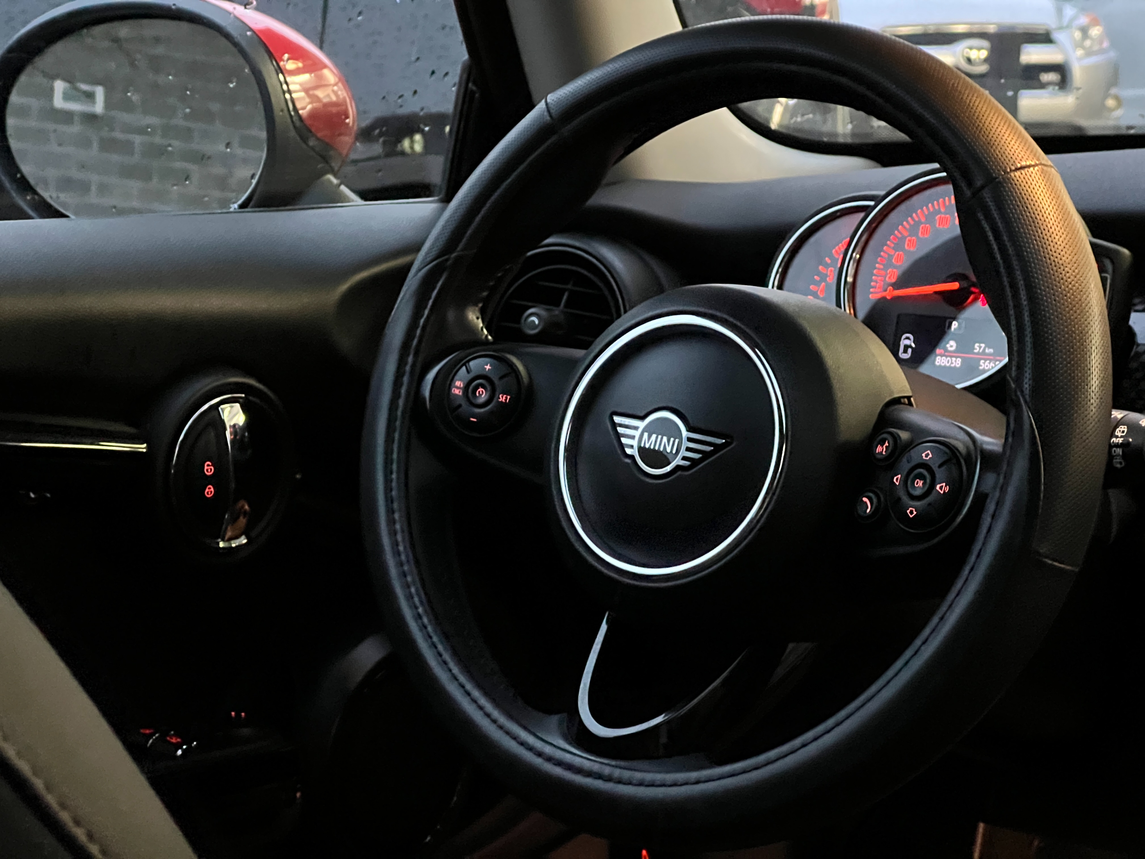 2019 Mini Cooper s - Image 11